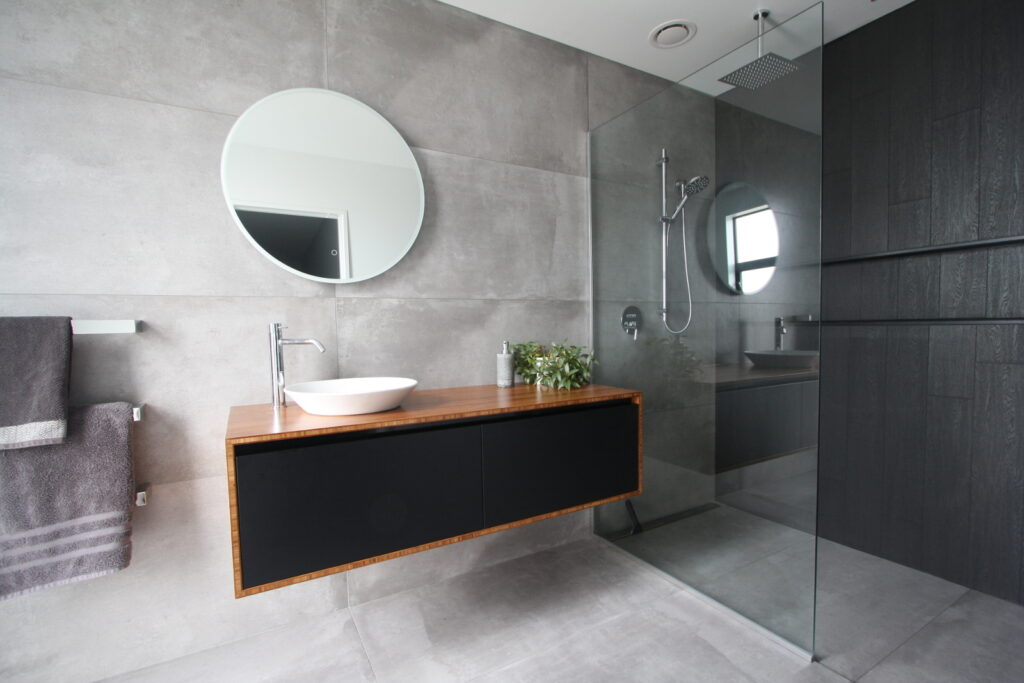 Ensuite
